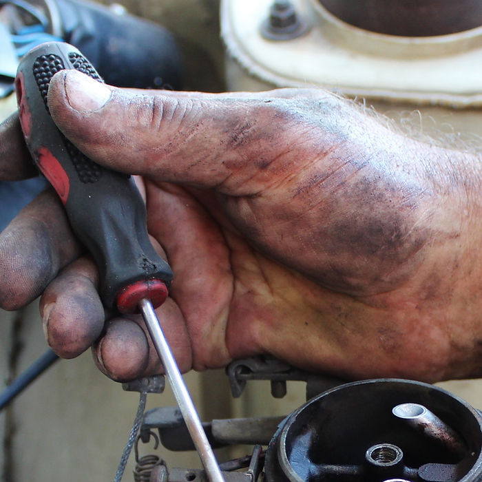Lawn Mower Carburetor Inspection