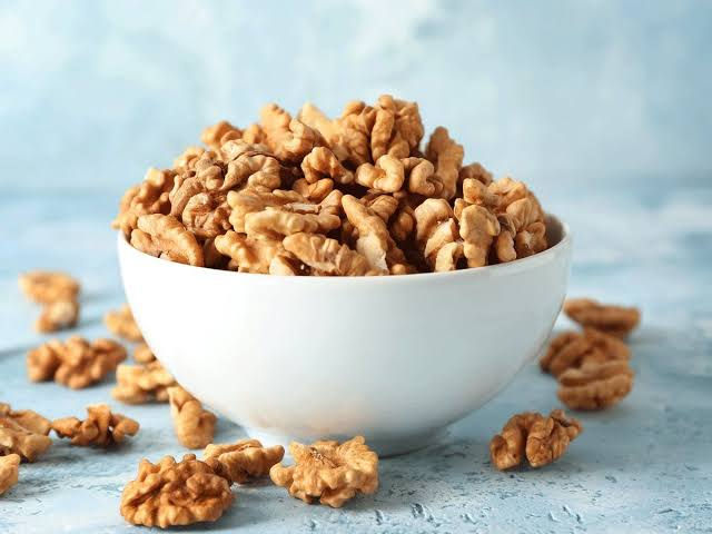 Thumbnail: Walnuts