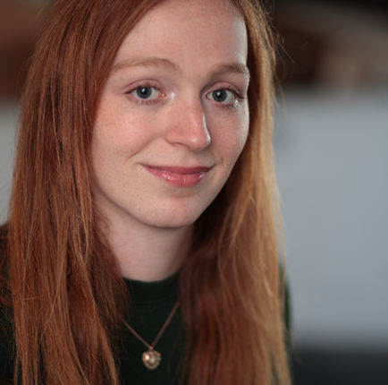 actor director Rosalind Fore head shot