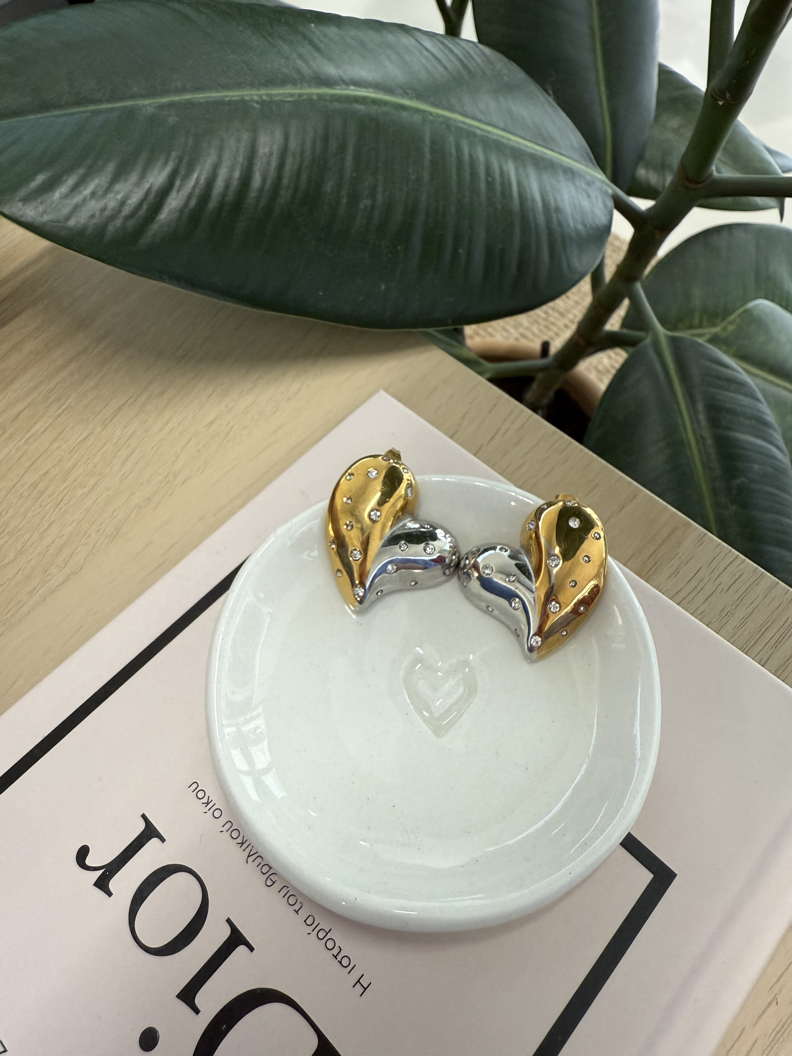 TWO-TONE HEARTS