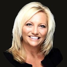 Mary Brucker _edited_edited.jpg