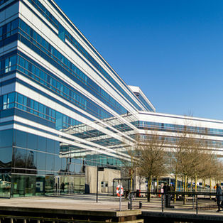 24/7 access to food to keep Office workers productive and efficients
