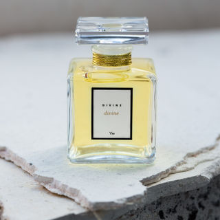 DIVINE A1359.jpg