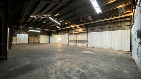 Mega Studios Center Unit