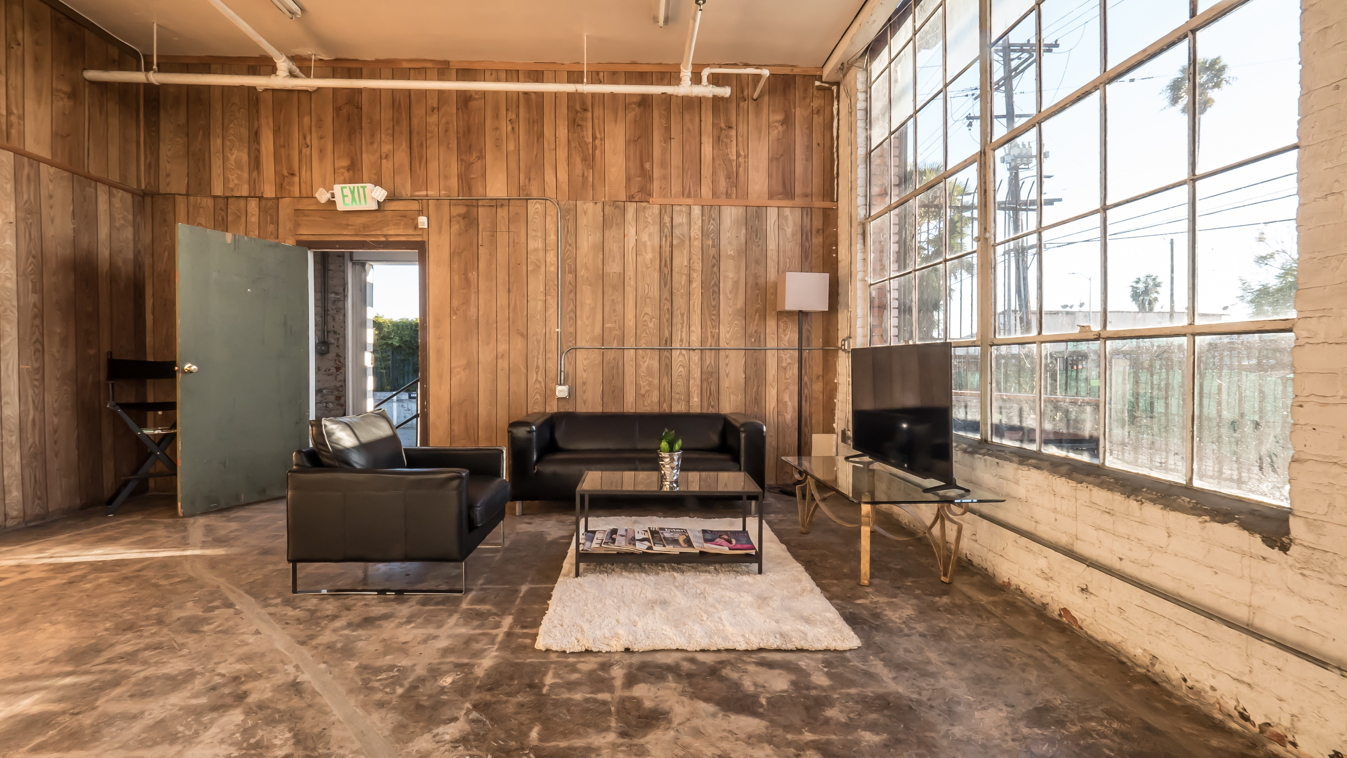Client Lounge Set-Up