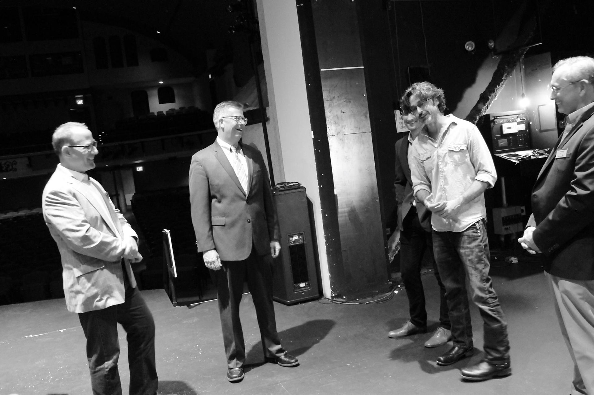 raue congressmand backstage bw
