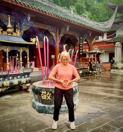 Nieuwe Lessen Zhineng Qigong