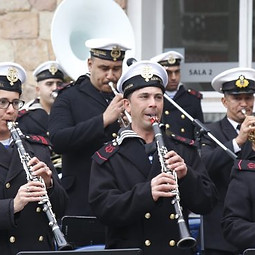 banda de la armada.jpeg