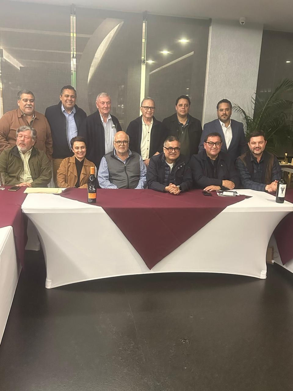 Diputados y vitivinicultores de BC se reúnen para dialogar y lograr alcanzar mejores condiciones fiscales para el vino