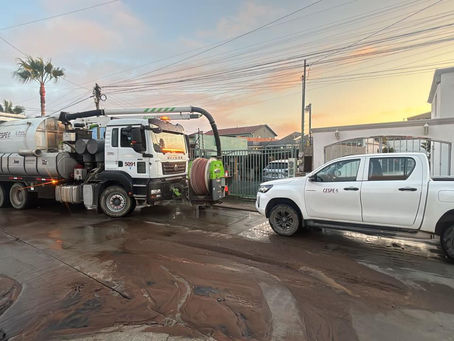 Atiende CESPE derrame de aguas residuales en zona de Punta Banda