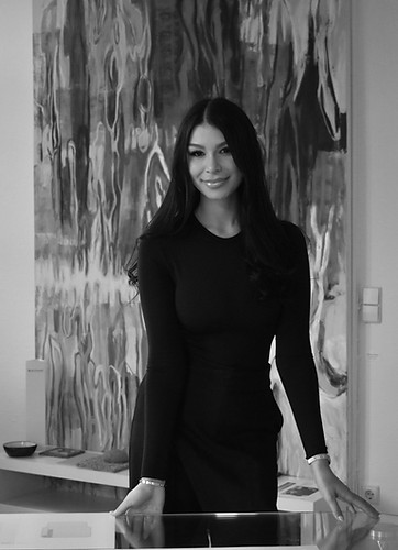 profile foto lavinia BW.jpg