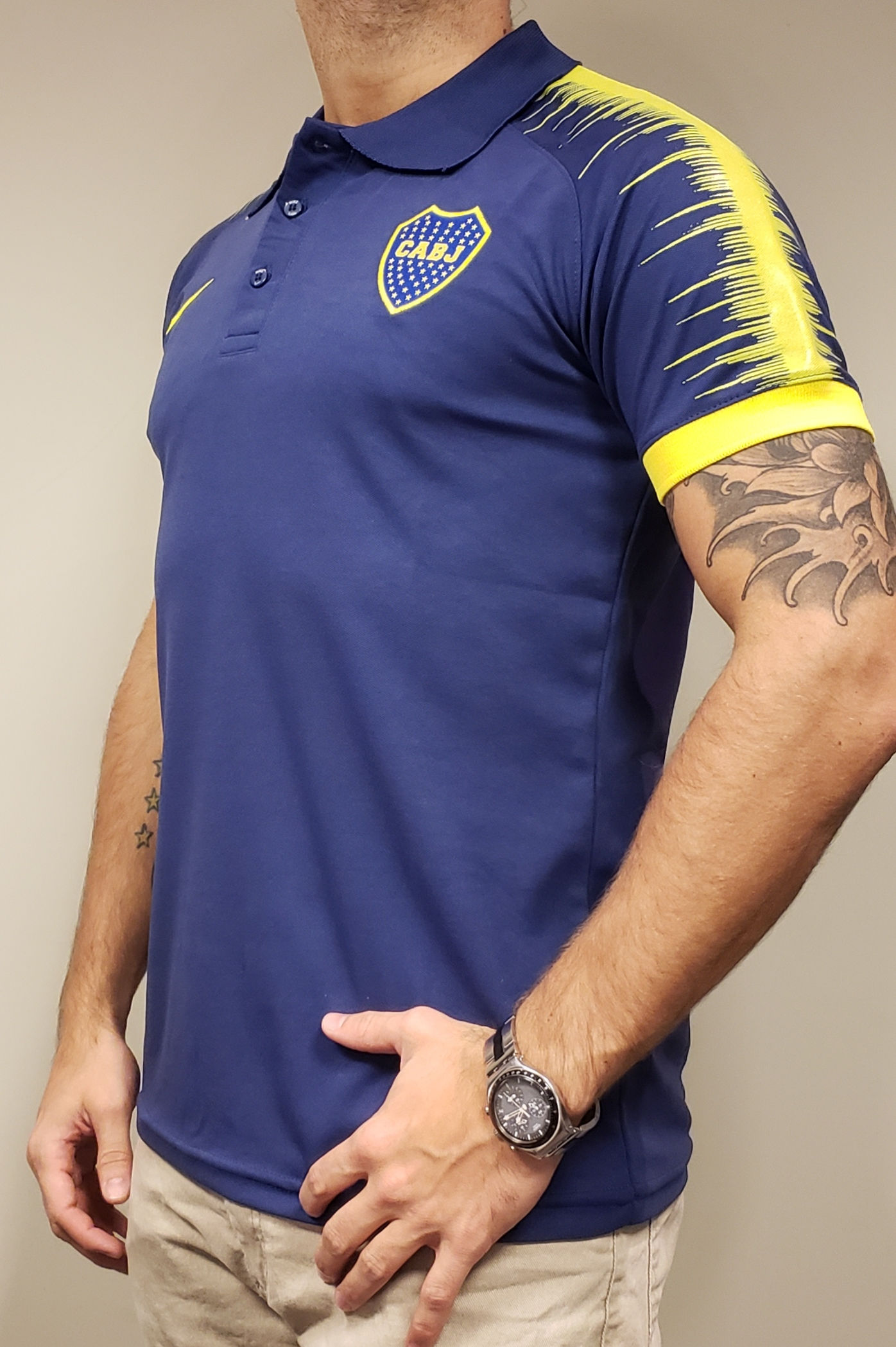 CHOMBA BOCA JRS AZUL Y AMARILLO 2018