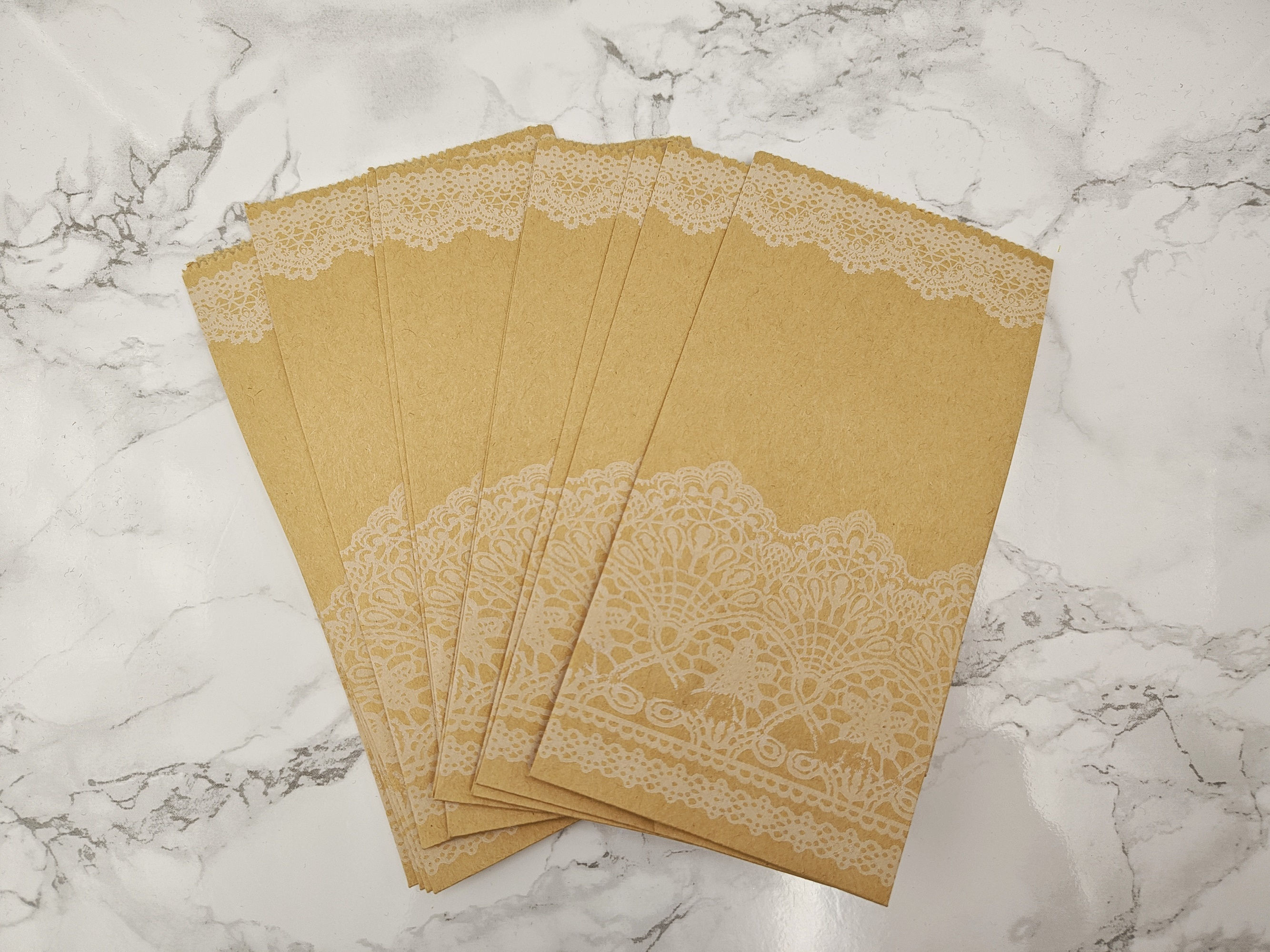 24 DIY Tüten Punkte Adventskalender Kinder Kraftpapier Bodenbeutel