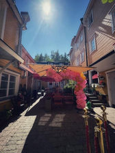 Creative Celebrations organisk ballongbåge i rosa och guld till studentfirande