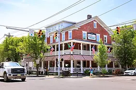DN-TTD-PIK-Milford-NationalHistoricDistrict_DimmickInn.webp