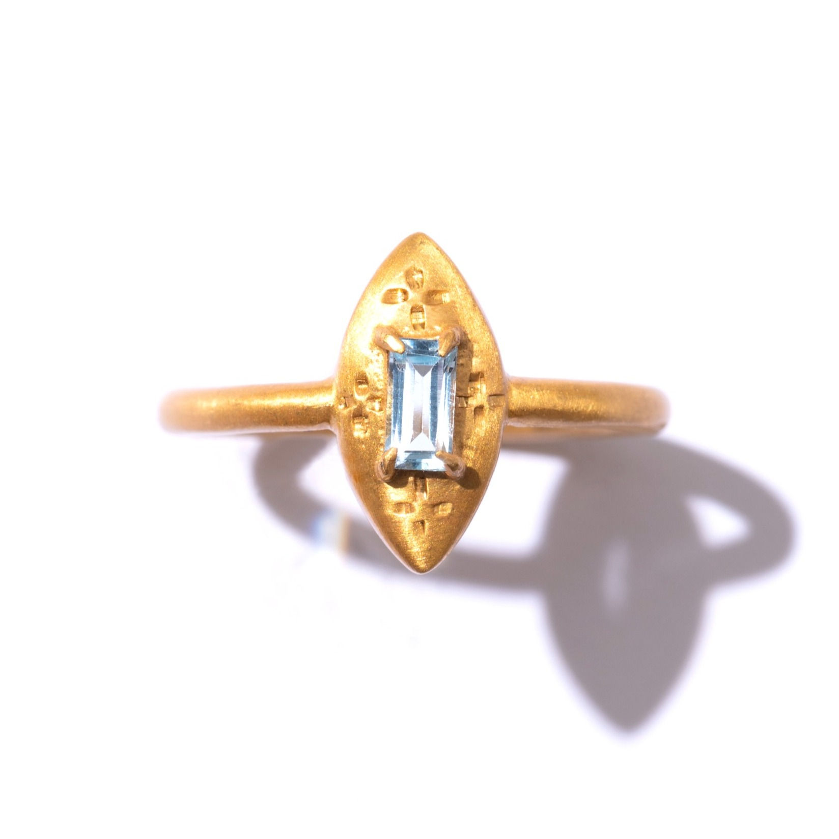 RAW-STONE Ring (Sky Blue Topaz)