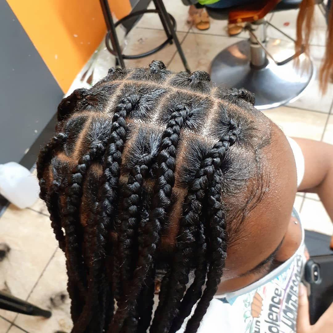 Large Knotless Braids