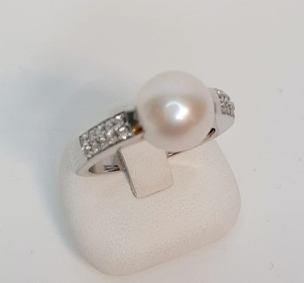 Thumbnail: Witgouden damesring - 14 karaat - Zuidzee parel - diamant -