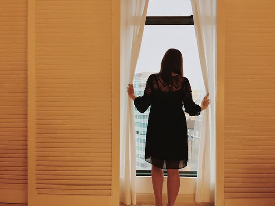 A NIGHT AT VIVERE HOTEL | ALABANG