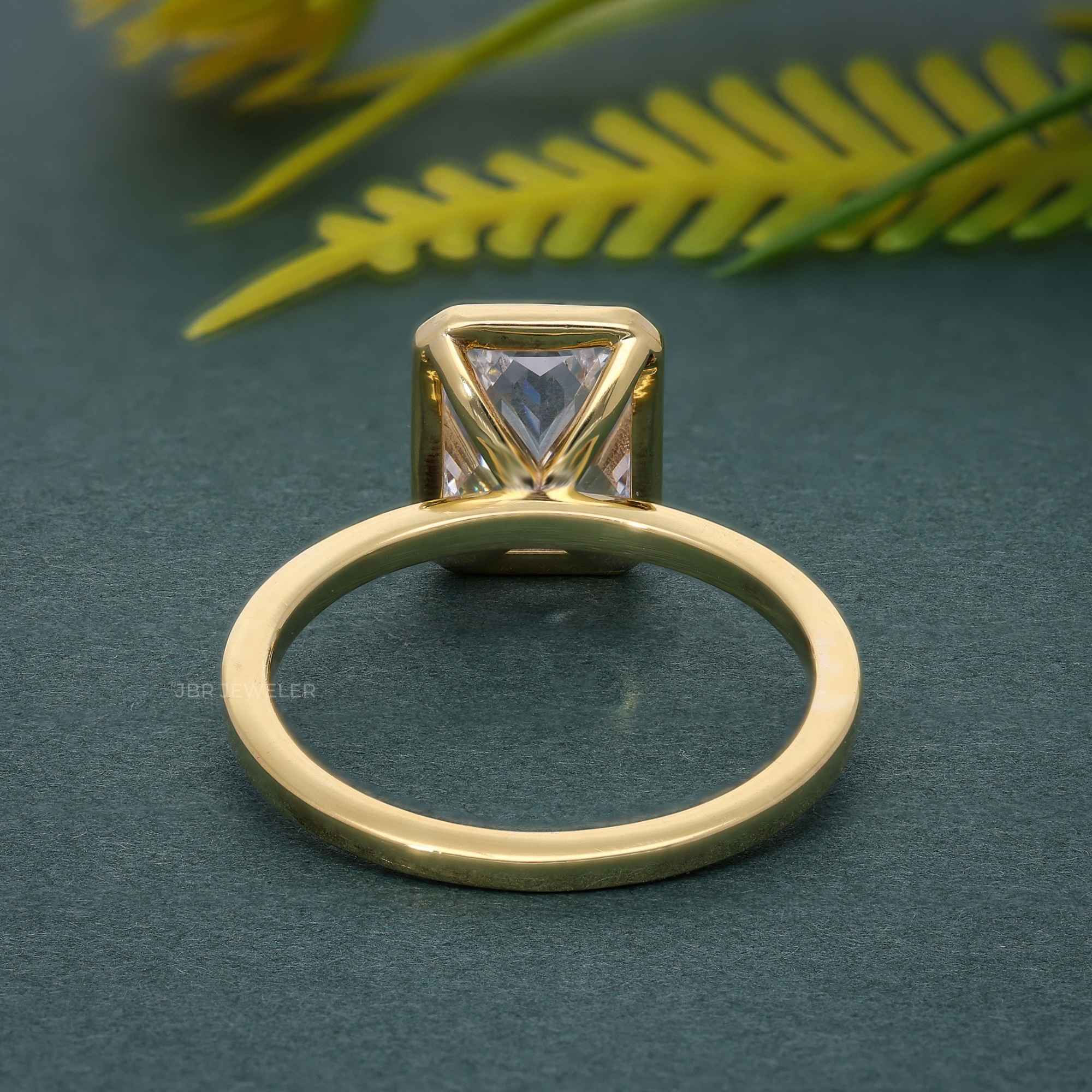 1Ct Radiant Cut Lab Grown Diamond Solitaire Engagement Ring With IGI Certified 1