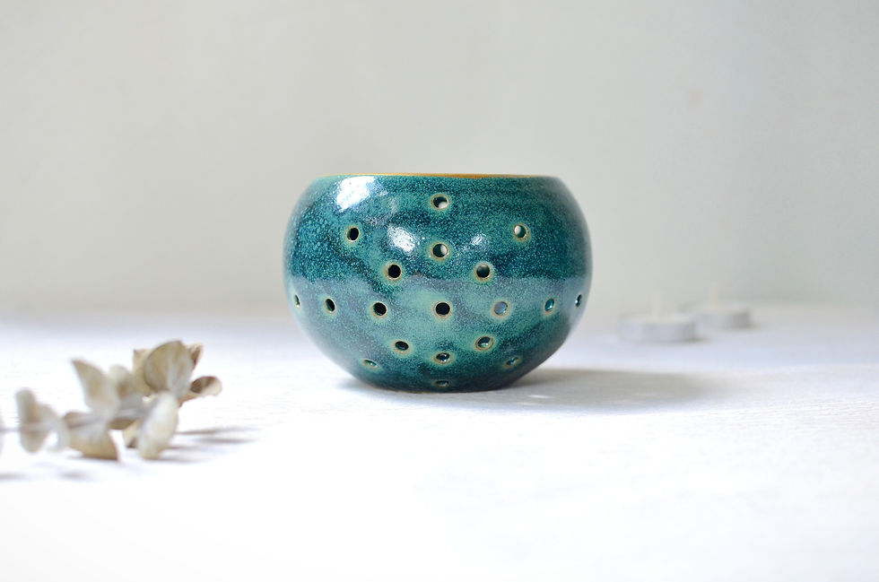 Thumbnail: Dasos Tea Light Holder