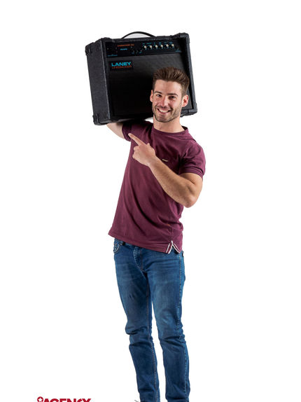 MODELO COMERCIAL
New Face
Joni Marques – Carisma e Versatilidade na Moda
Com 1,82m de altura e um perfil caucasiano de cabelos loiros e olhos castanhos, Joni Marques destaca-se pela sua presença forte e versátil. Com experiência em diversas campanhas de moda e vestuário, combina profissionalismo, atitude e dinamismo.
Apaixonado por desporto e desafios, Joni representa um modelo autêntico e adaptável a diferentes marcas e conceitos.
🔹 Experiência comprovada em moda e publicidade.
🔹 Disponível para novos desafios e projetos internacionais.
Para mais informações e bookings, contacte a Agency Models Portugal.