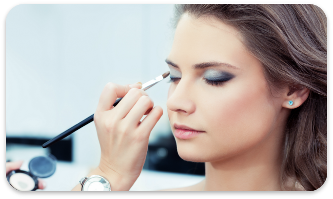 HOW TO BECOME A MAKEUP ARTIST