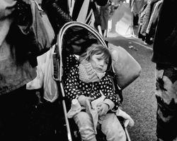 Regard perdu.