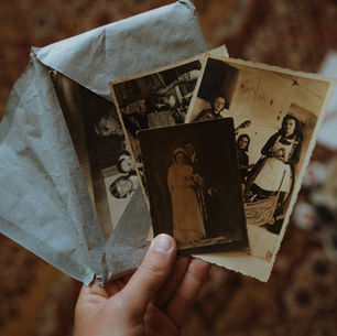 "Egy ember addig él, még beszélnek róla." - Vallomás