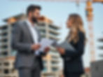 Zwei Immobilienmakler bauen langfristiges Vertrauen zu Kunden mit präzisen, KI-gestützten PROPCORN-Analysen auf