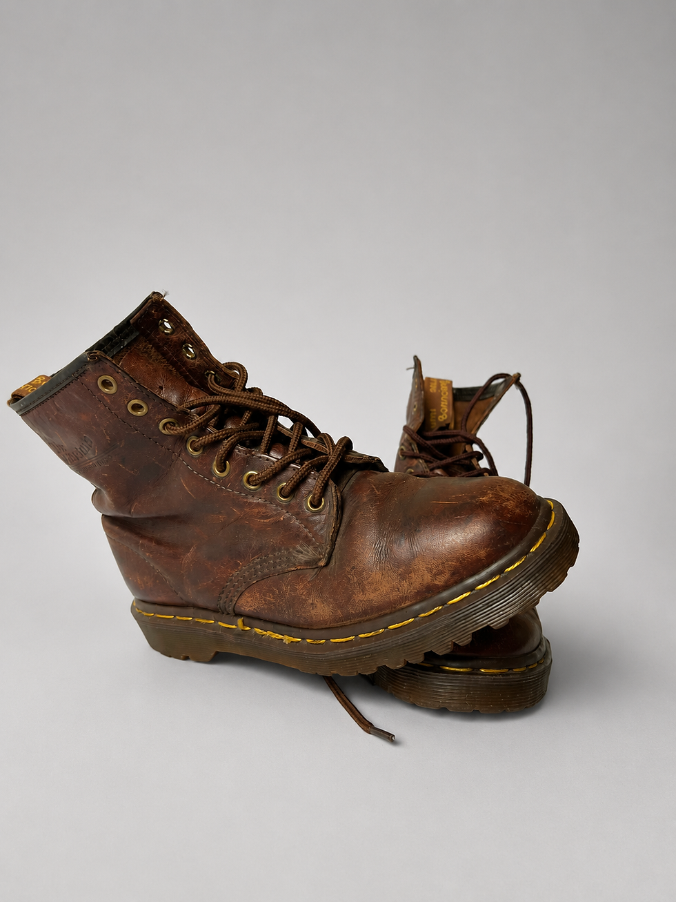 Thumbnail: Dr. Martens 1460 Boots – UK 6