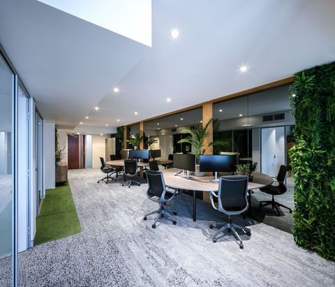 45 Lime Street - Workstations 02.jpg