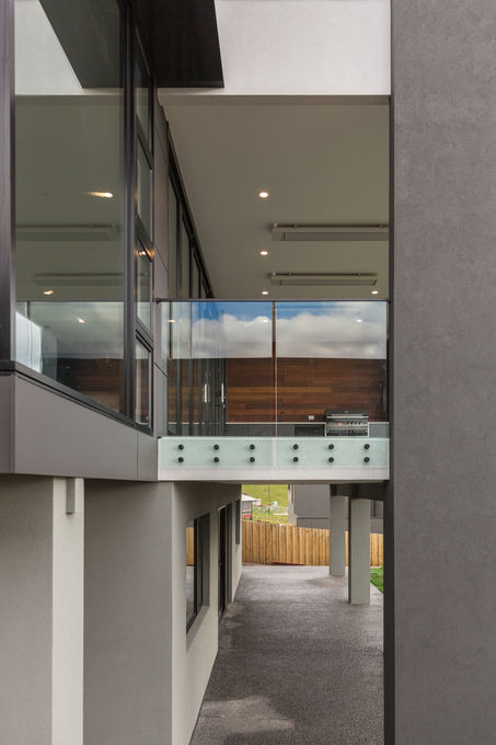 16 Cherrington Drive - Balustrade Detail.jpg