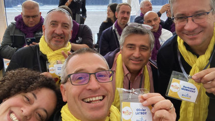 Rivalis accompagne la reconversion professionnelle, transformant salariés et entrepreneurs en conseillers experts. Ils offrent une méthode éprouvée, un cadre sécurisé, des outils exclusifs comme le "GPS d'Entreprise", et le soutien d'un réseau national. L'objectif est de lancer sereinement sa propre entreprise de conseil et de réussir son projet entrepreneurial grâce à une expertise et un accompagnement complet.