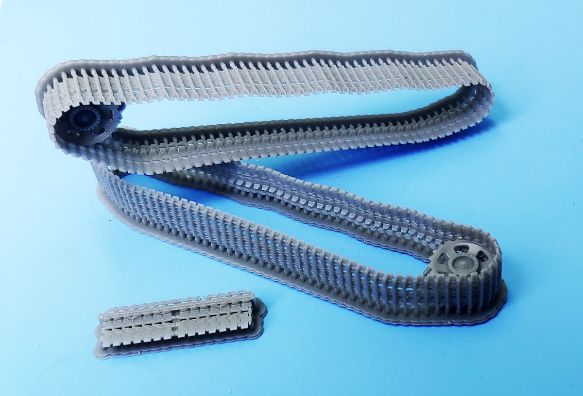 1/72 Nashorn Ostketten Tracks & Sprockets with spare tracks (Revell)