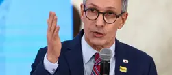 Zema defende prisão de ministros do STF e indulto a Bolsonaro