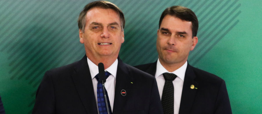 "Fiz o que era para o Lula estar fazendo". Diz Flávio ao retornar dos EUA