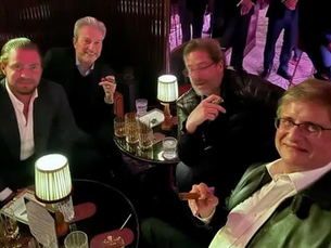 A confraria dos corruptos - Foto mostra Gonet fumando charuto com Vorcaro em Londres