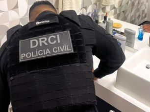Operação cumpre mandados contra autores de ataques mentirosos contra políticos em rede social