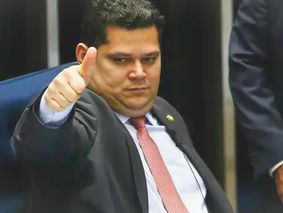 Alcolumbre promulga Lei da Dosimetria