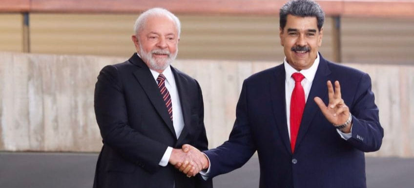 Avião usado por Maduro pousa na fronteira com o Brasil em meio a tensões com os EUA