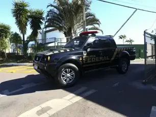 Decisão de Moraes é ilegal, diz jurista, sobre vigilância a Bolsonaro