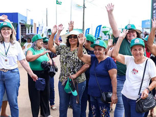 Terceiro dia da Farm Show reúne melhor idade, programação voltada às mulheres e visita do vice-governador