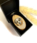 Thumbnail: Portrait drawing on pendant