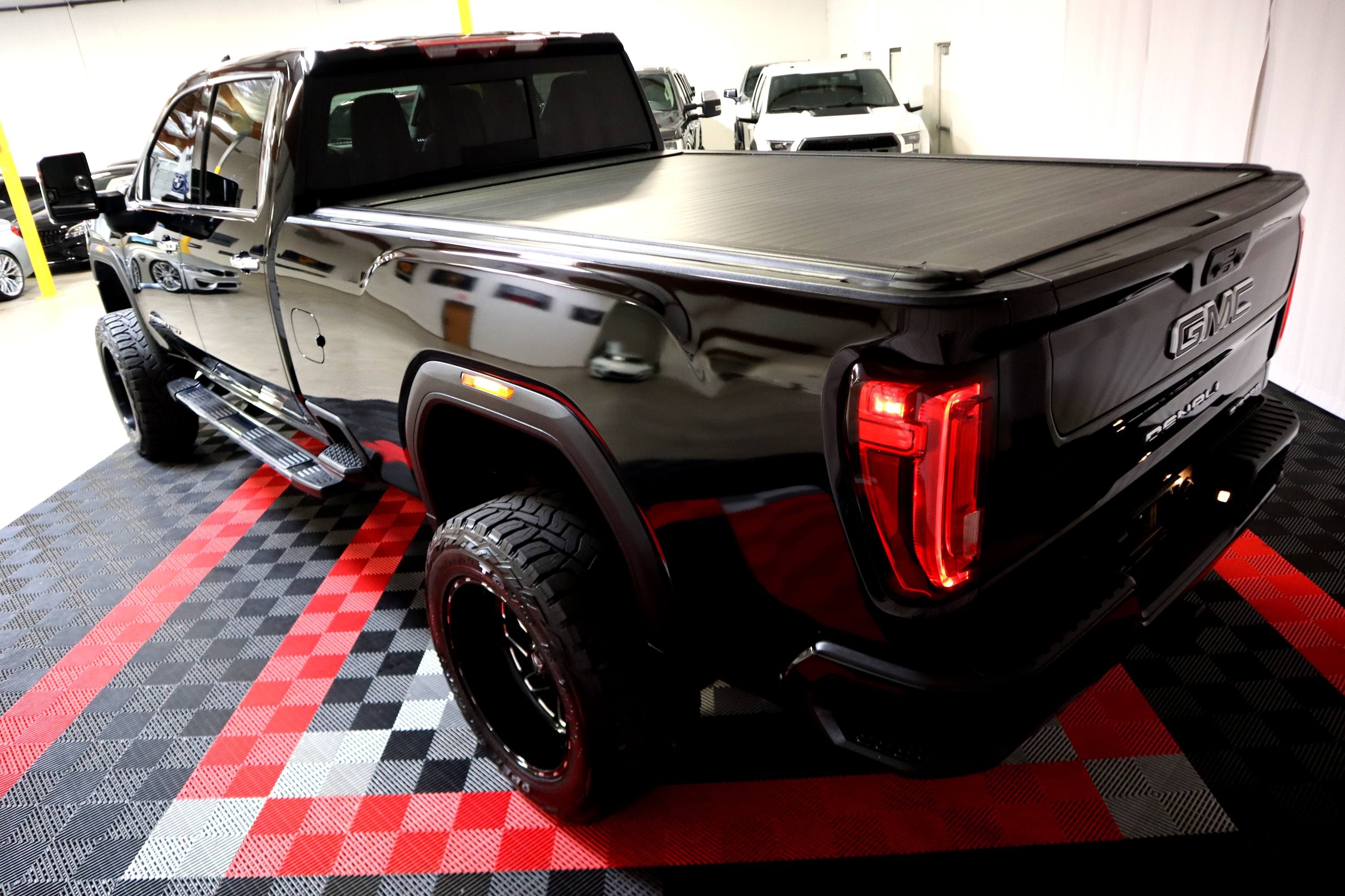 2022 GMC Sierra 3500HD Denali - Photo 10