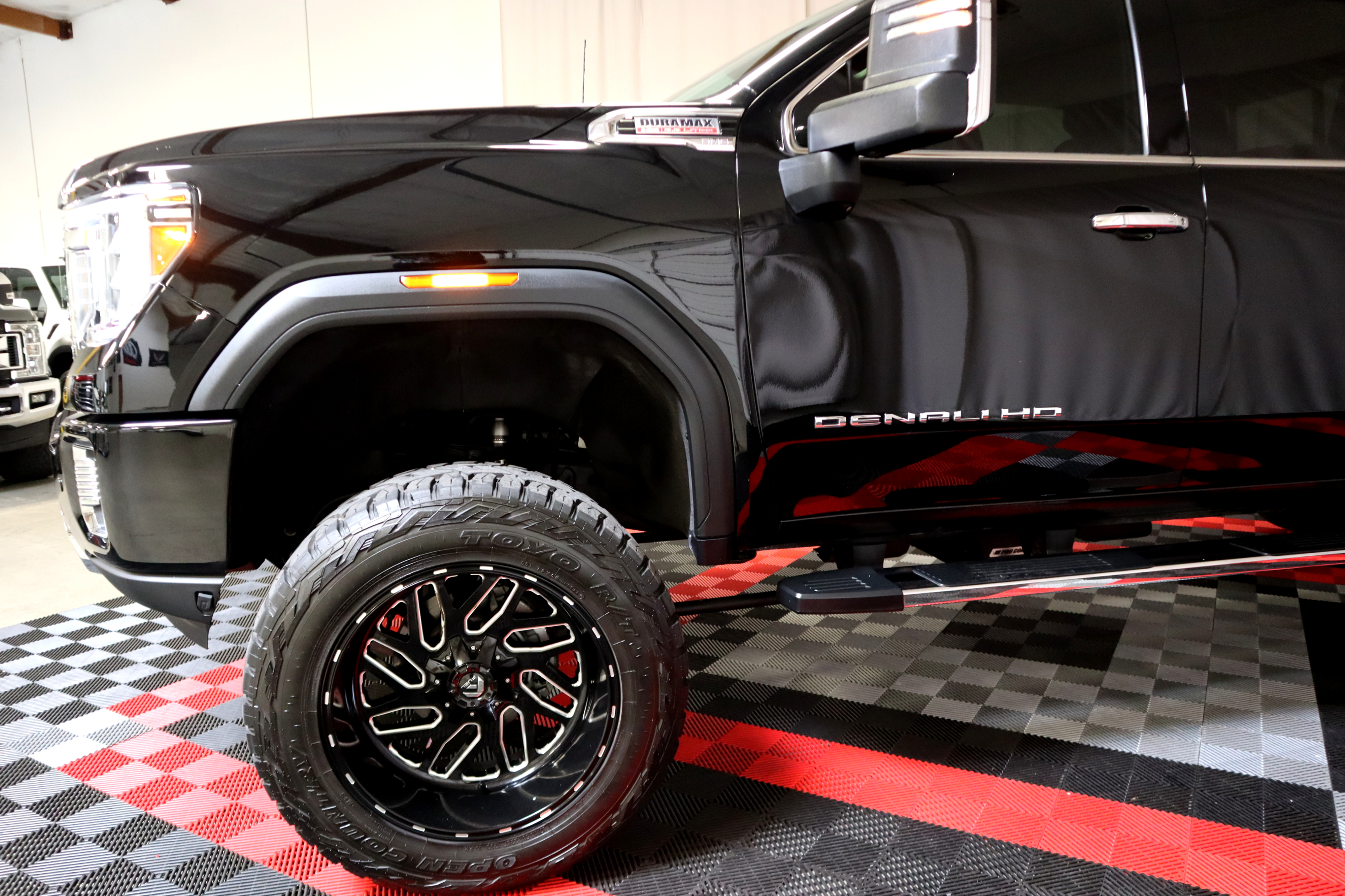 2022 GMC Sierra 3500HD Denali - Photo 9