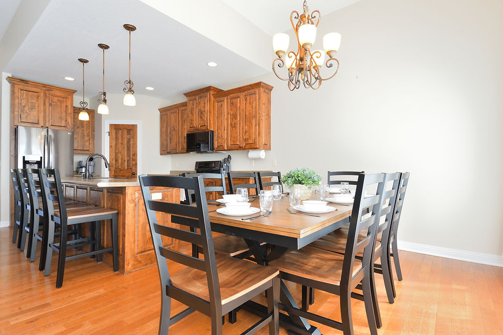 Lakeview dining+kitchen