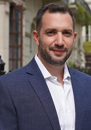 Dr Ali Arnaout