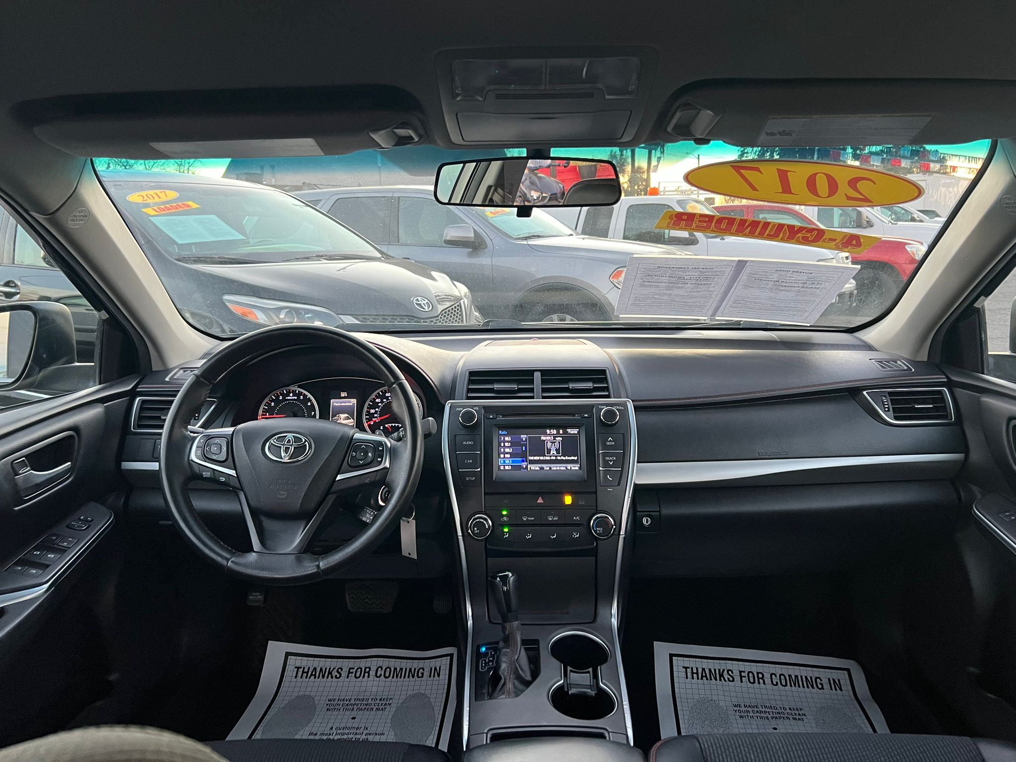 2017 Toyota Camry SE - Photo 6