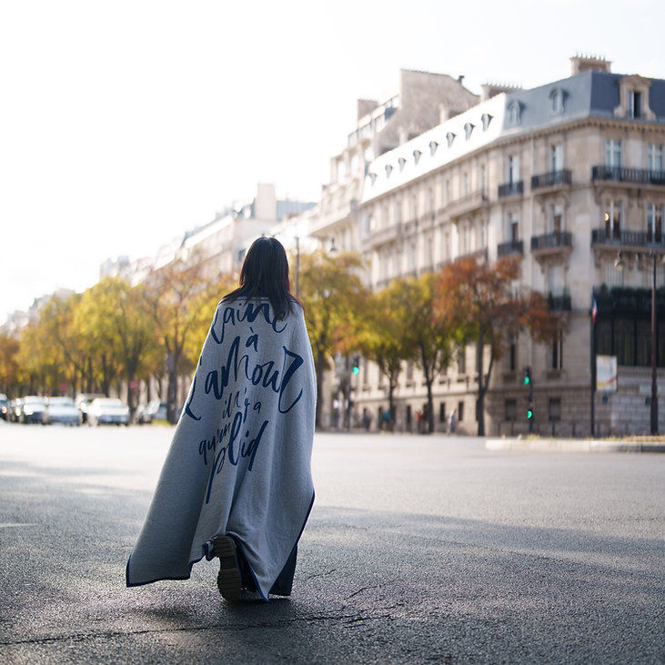 Thumbnail: Throw "De la laine à l'Amour" - Grey / Deep Blue 